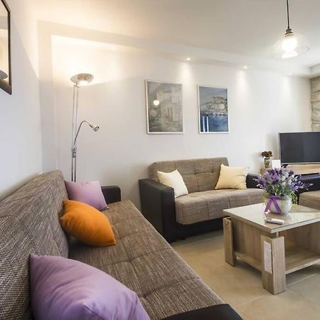 פודגורה Holiday Home Aria מראה חיצוני תמונה