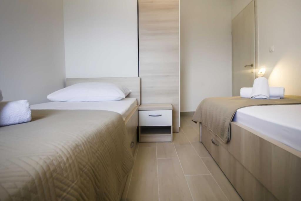 פודגורה Holiday Home Aria מראה חיצוני תמונה