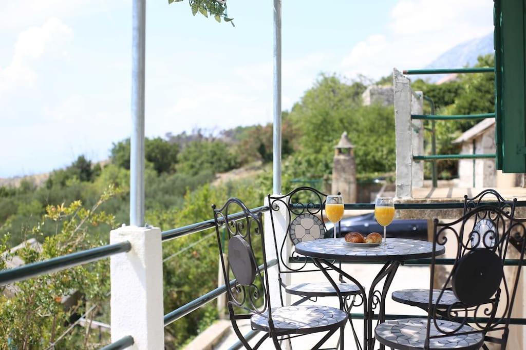 פודגורה Holiday Home Aria מראה חיצוני תמונה
