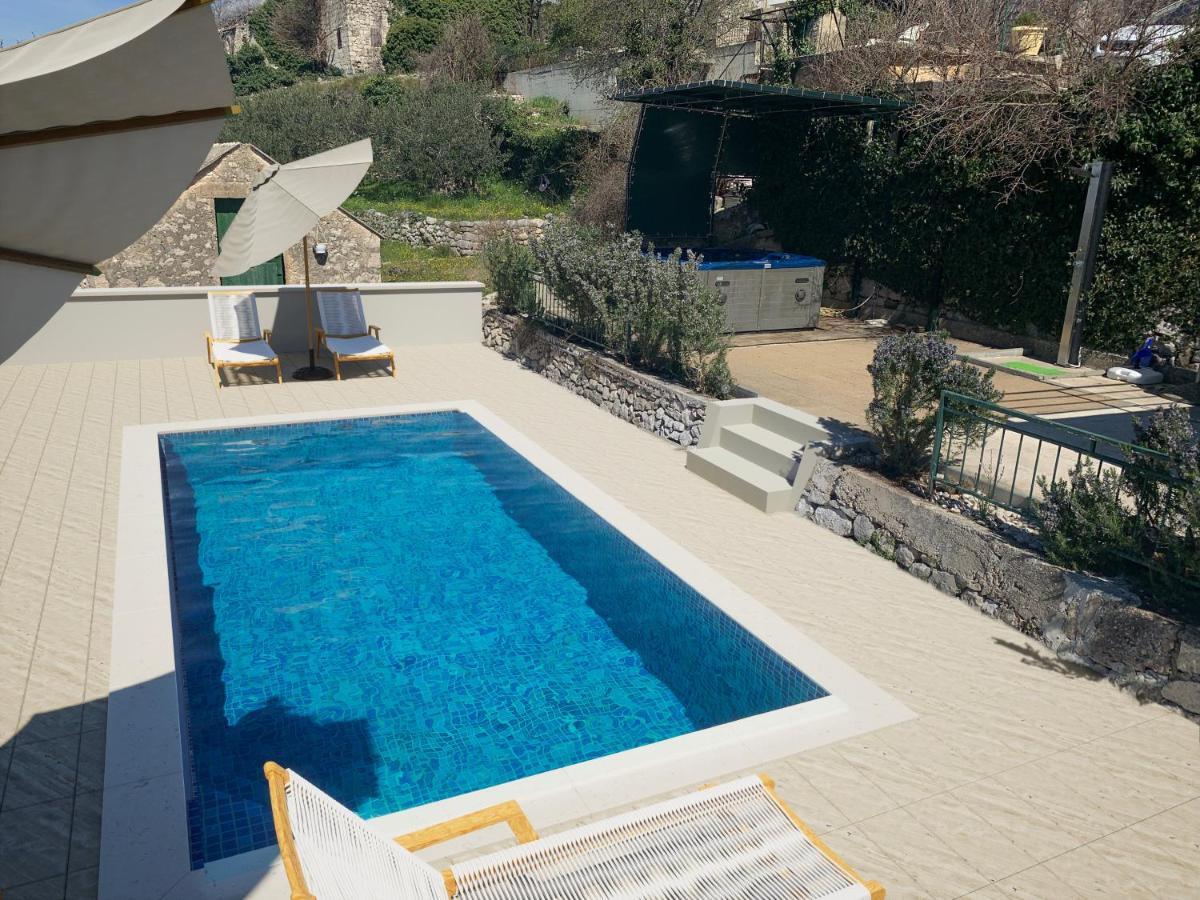פודגורה Holiday Home Aria מראה חיצוני תמונה